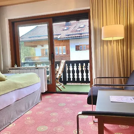 Suite-artiges Dz Fur Zwei Mit Balkon & Bergblick شقة باد ويسي